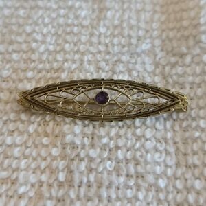Vintage 14k Gold Filigree Brooch with Purple Amethyst